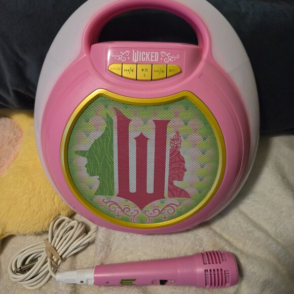 "Wicked"Themed Merchandise Lot: 3 Items - Picture 2 of 6